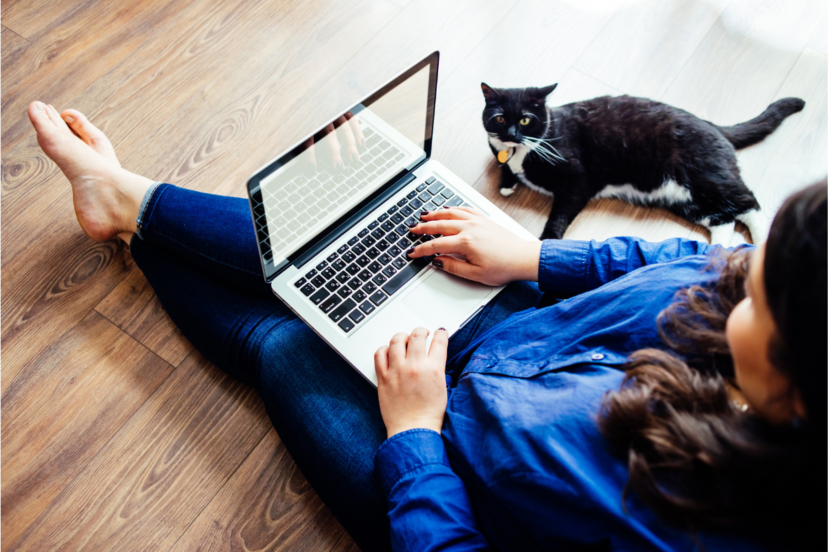 Woman working on a laptop. 