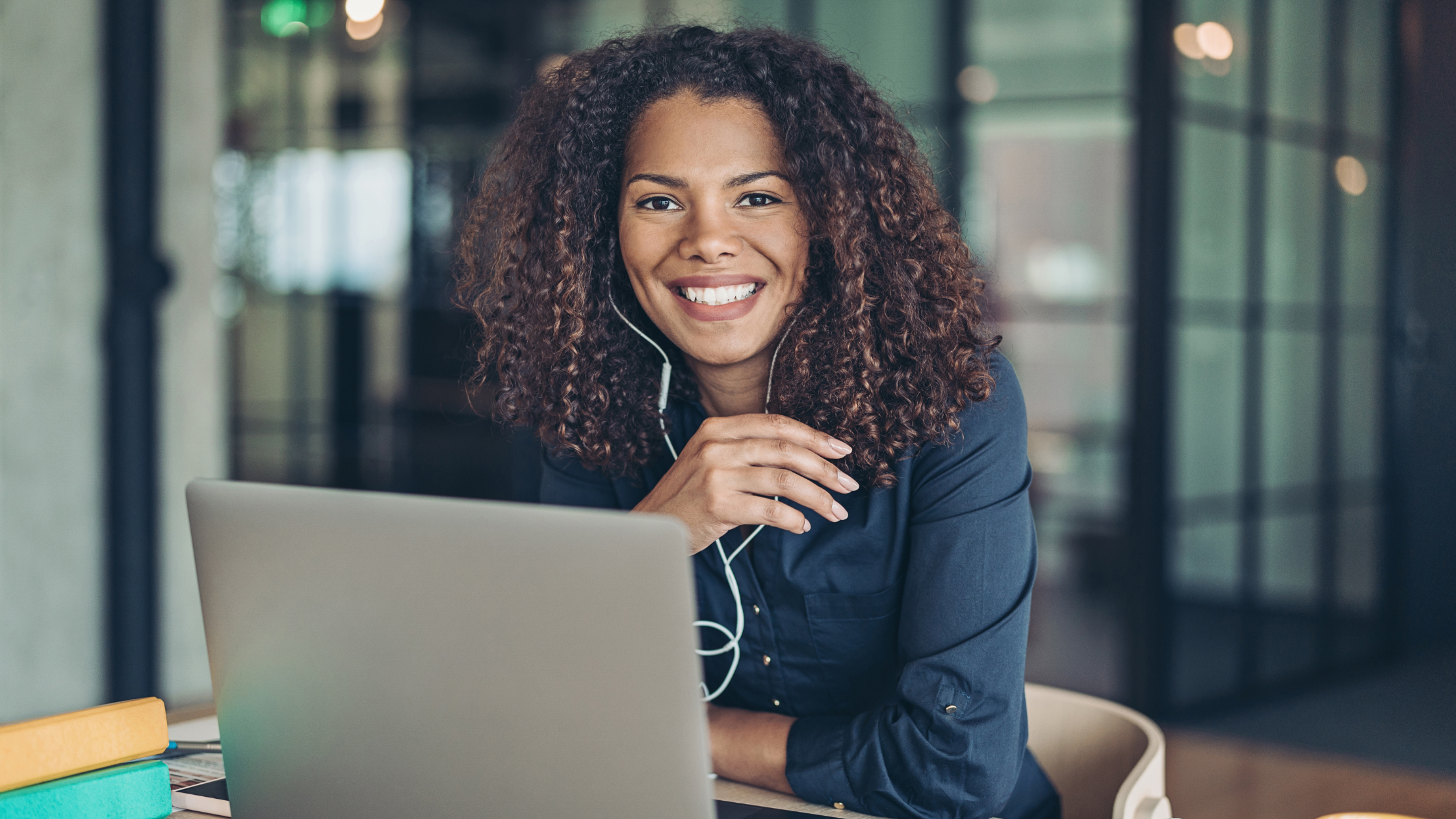 What is Leave Dates? | Woman working at her laptop